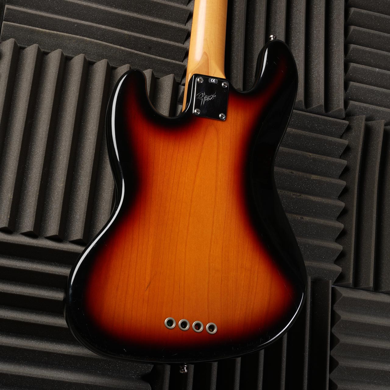 Fender American Standard Jazz Bass with Rosewood Fretboard 1998 3 Color Sunburst