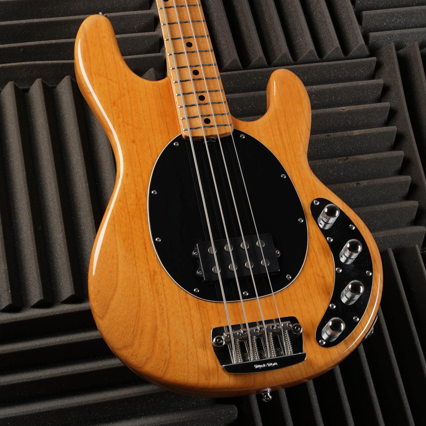 Ernie Ball Music Man StingRay 4 H with Maple Fretboard 2008 - Natural Gloss