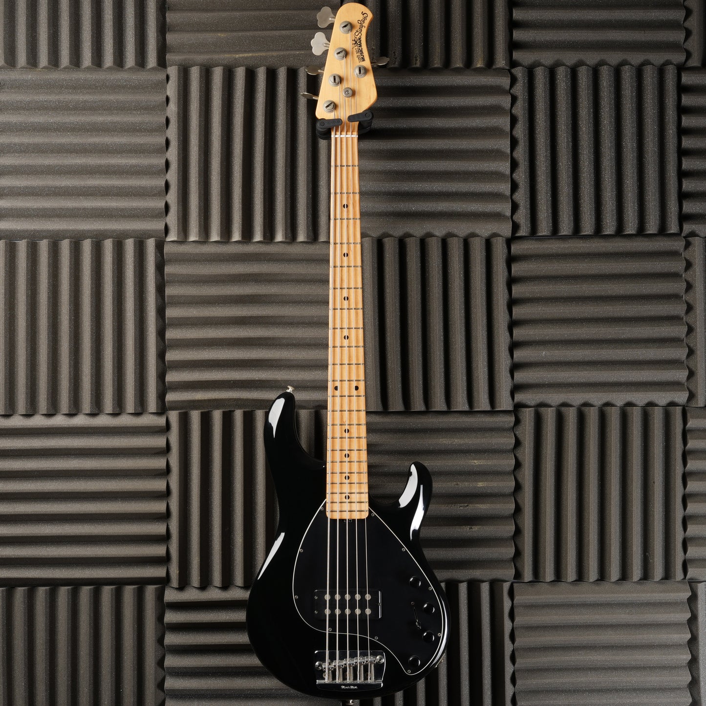 Ernie Ball Music Man StingRay 5 H with Maple Fretboard 2001 - Galaxy Black