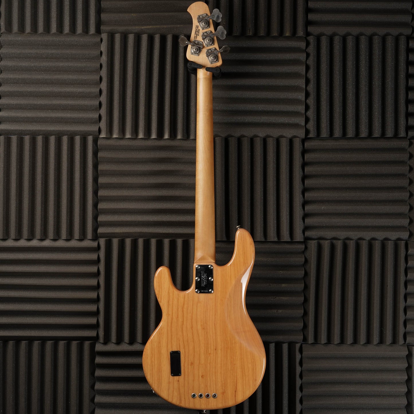 Ernie Ball Music Man StingRay 4 H String Through Body 2005 - Natural Gloss
