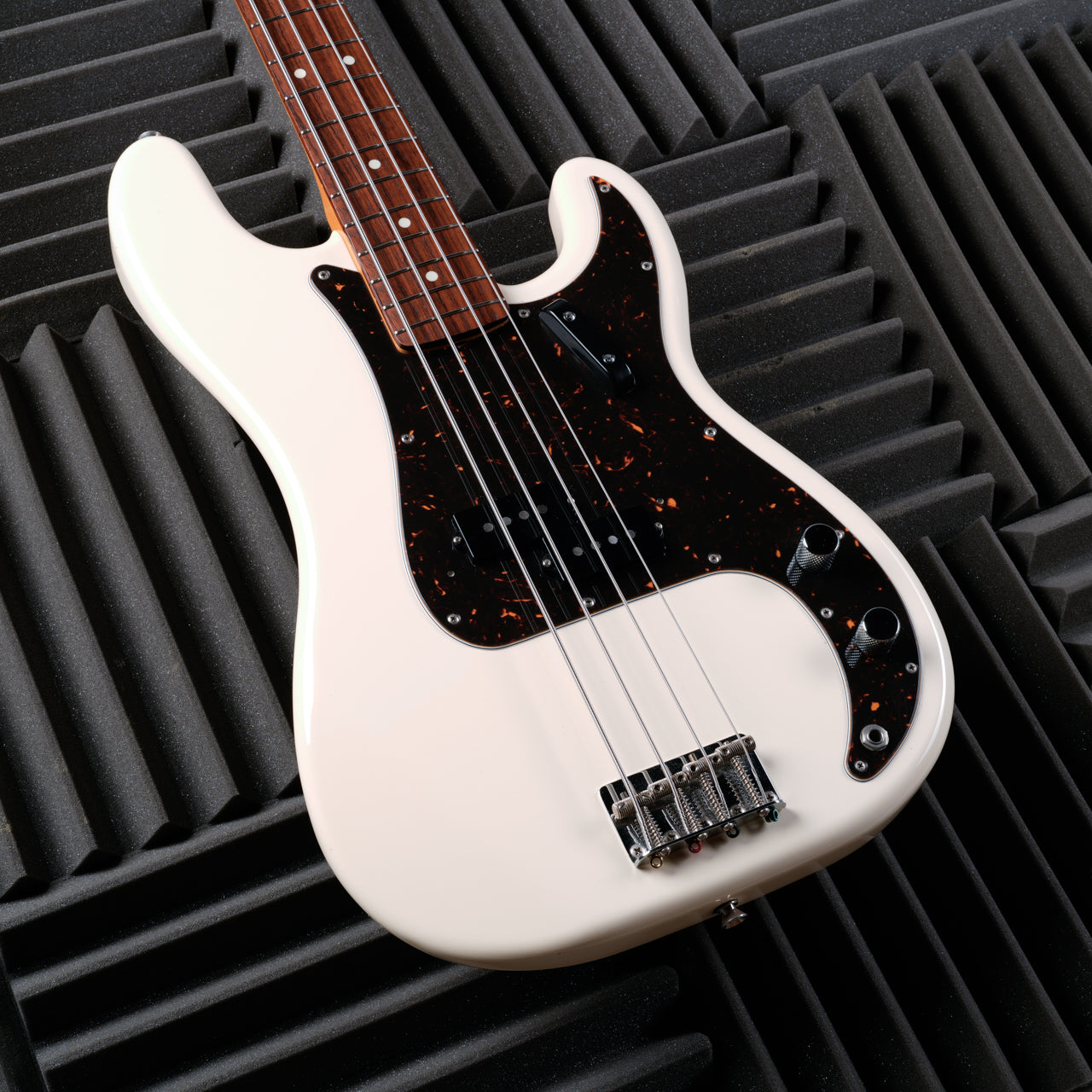 Fender Classic '60s MIJ Precision Bass USA pickups 2017 - Vintage White