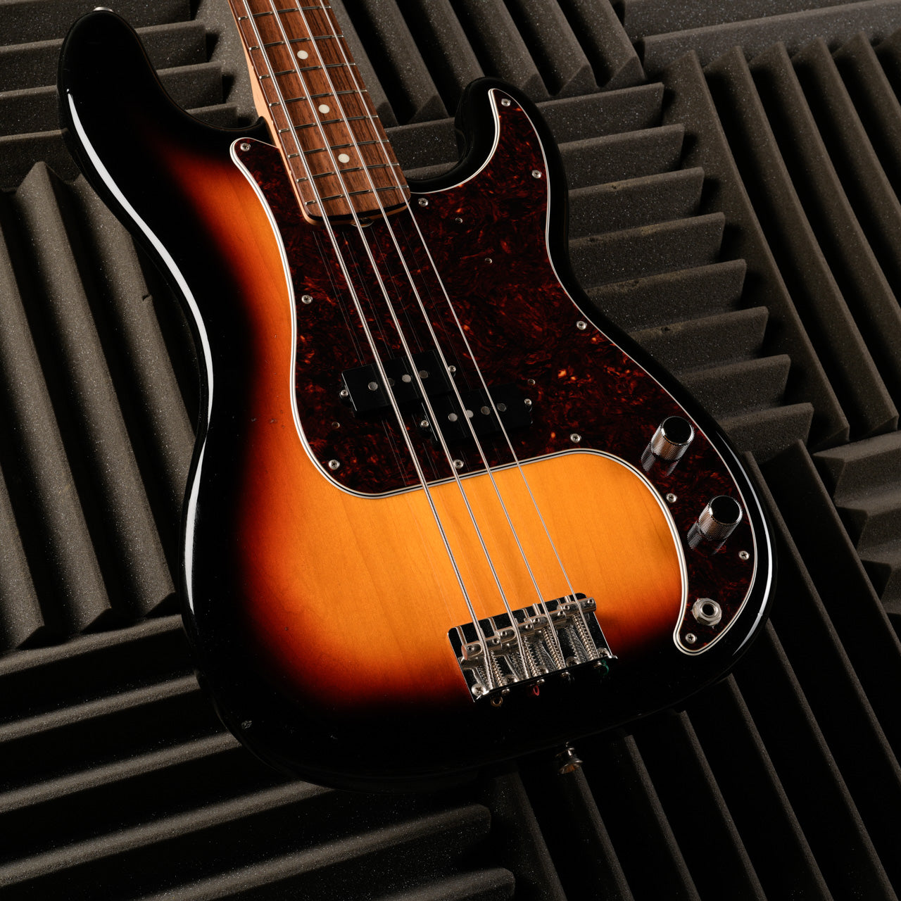 Fender MIJ Traditional '60s Precision Bass 2018 - 3-Color Sunburst