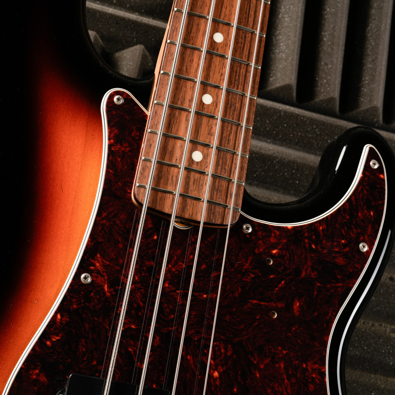 Fender MIJ Traditional '60s Precision Bass 2018 - 3-Color Sunburst