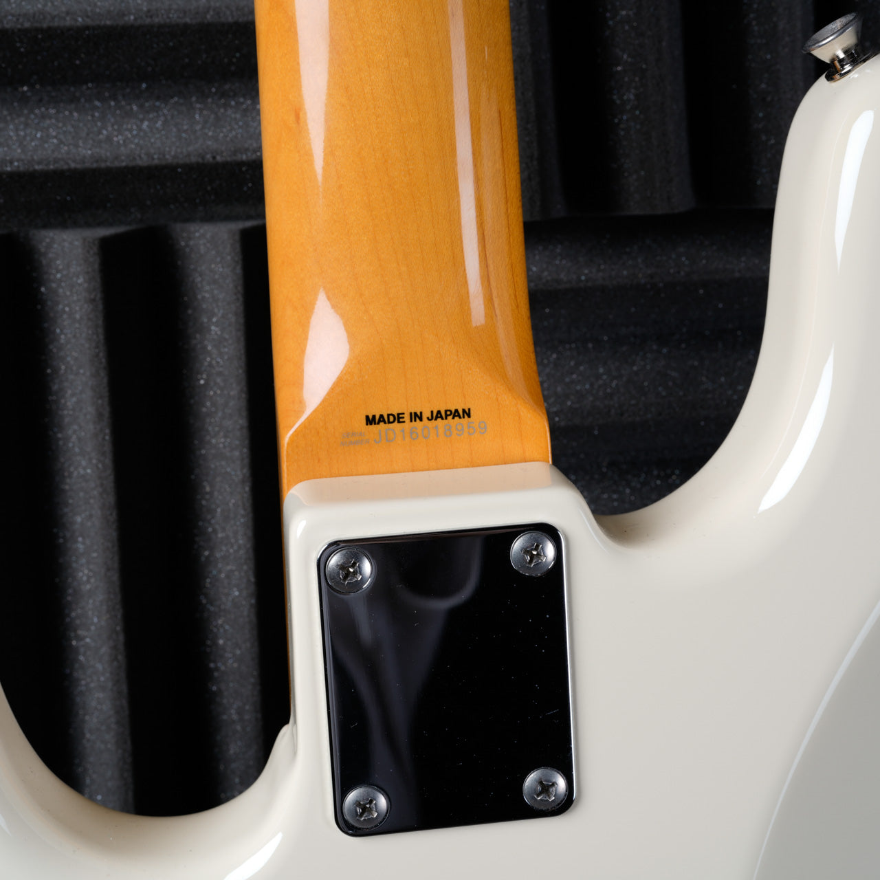 Fender FSR MIJ Classic 60's Jazz Bass - 2016 - Vintage White 2016 - Vintage White