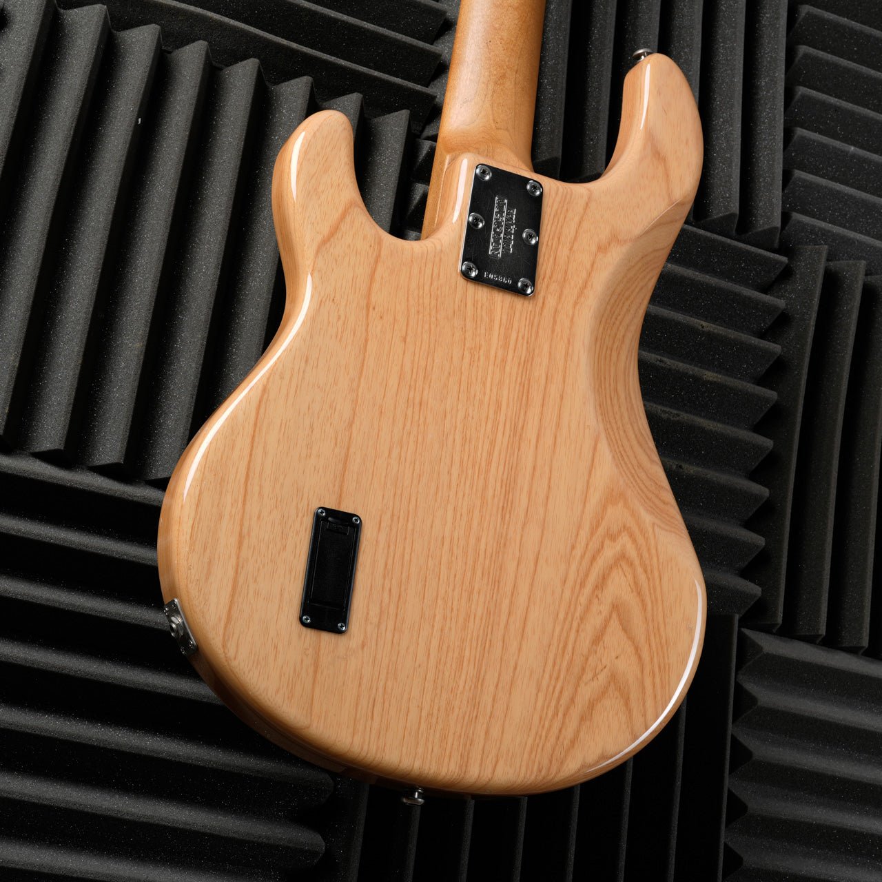 Ernie Ball Music Man StingRay 5 H with Maple Fretboard 1998 - Natural