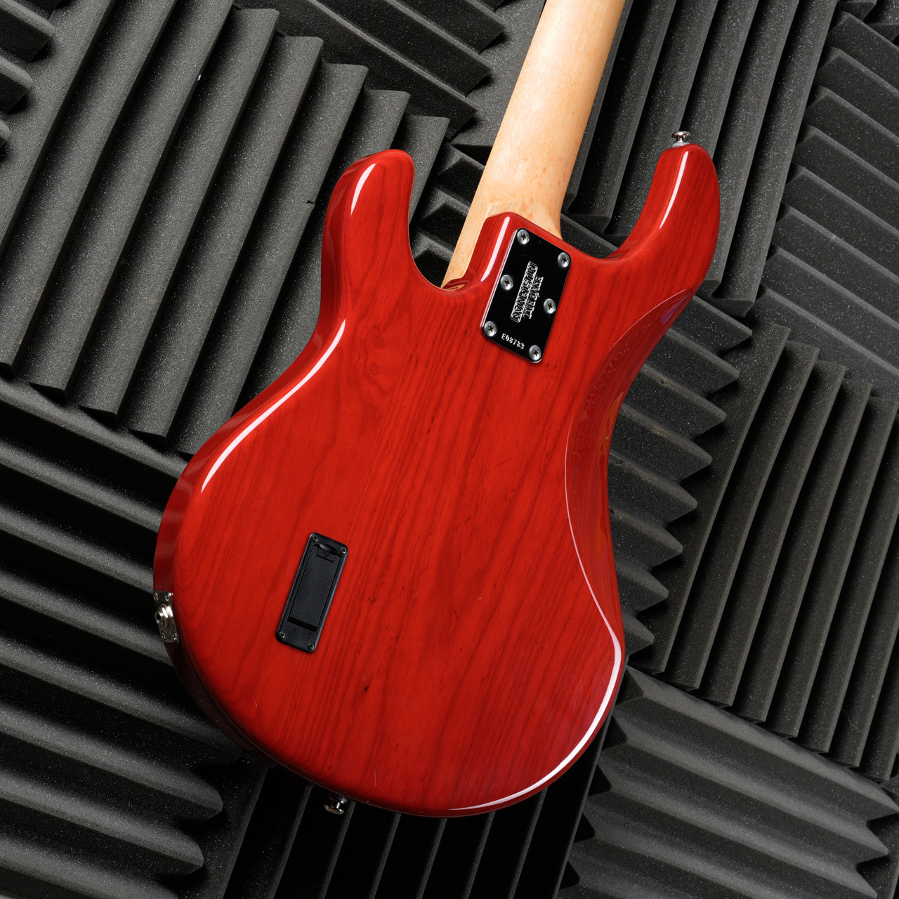 Ernie Ball Music Man StingRay 5 H with Maple Fretboard 1999 - Translucent Red