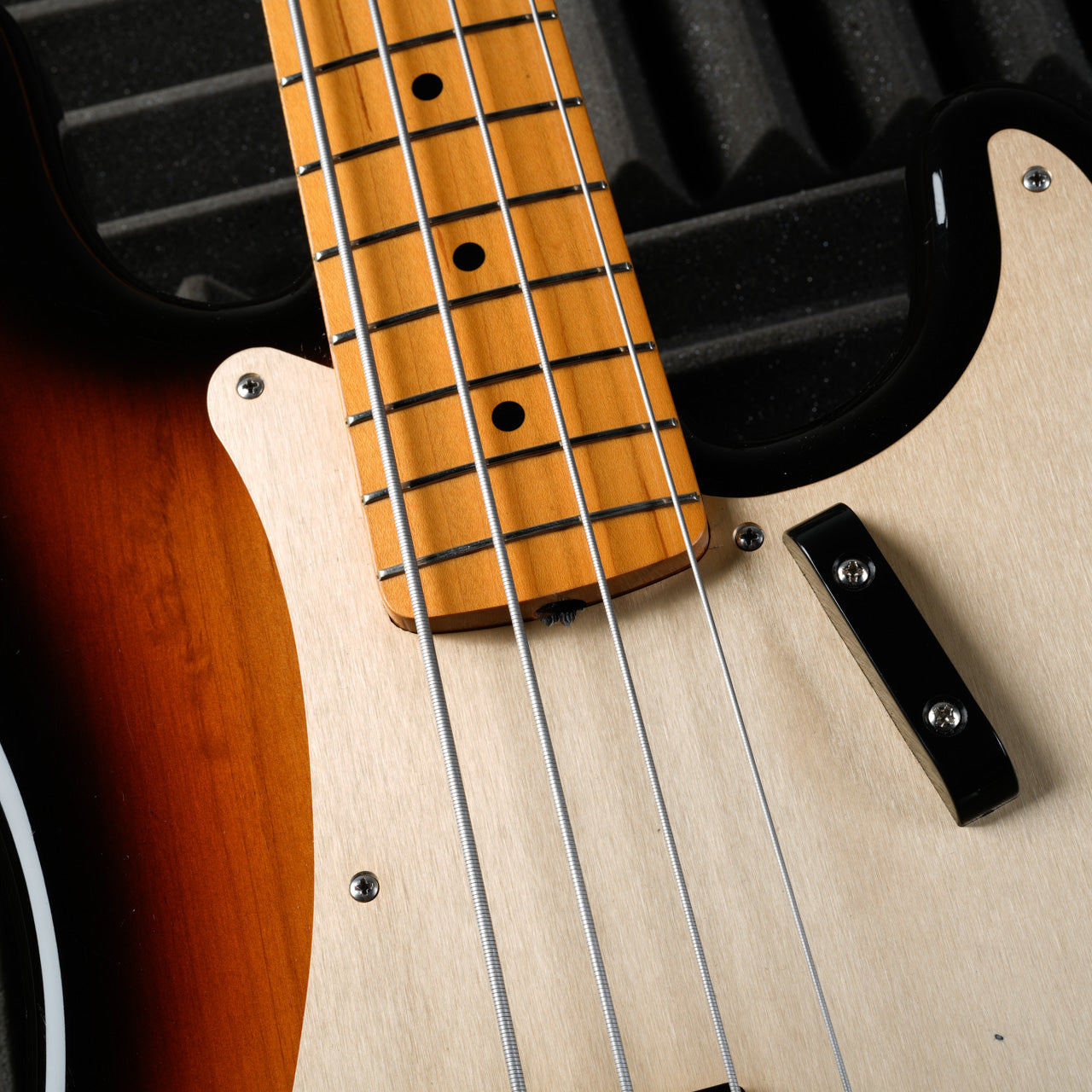Fender PB-57 Precision Bass Reissue MIJ - 2010 - Sunburst
