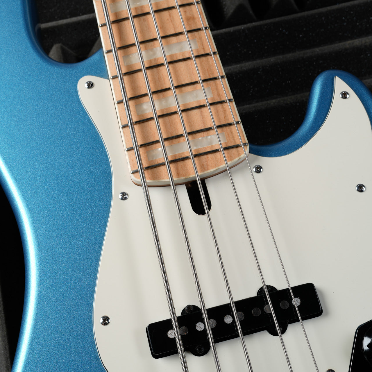 Lakland Skyline DJ-5 Darryl Jones Signature 5-String with Maple Fretboard 2008 - Lake Placid Blue