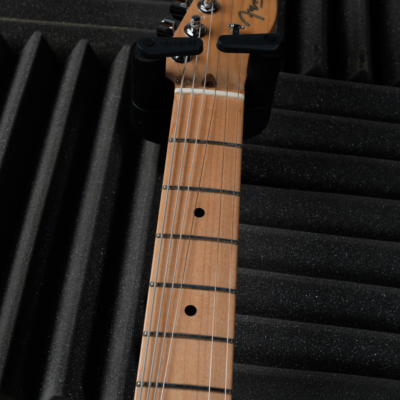 Fender American Professional Telecaster with Maple Fretboard 2017 - 2019 - Natural