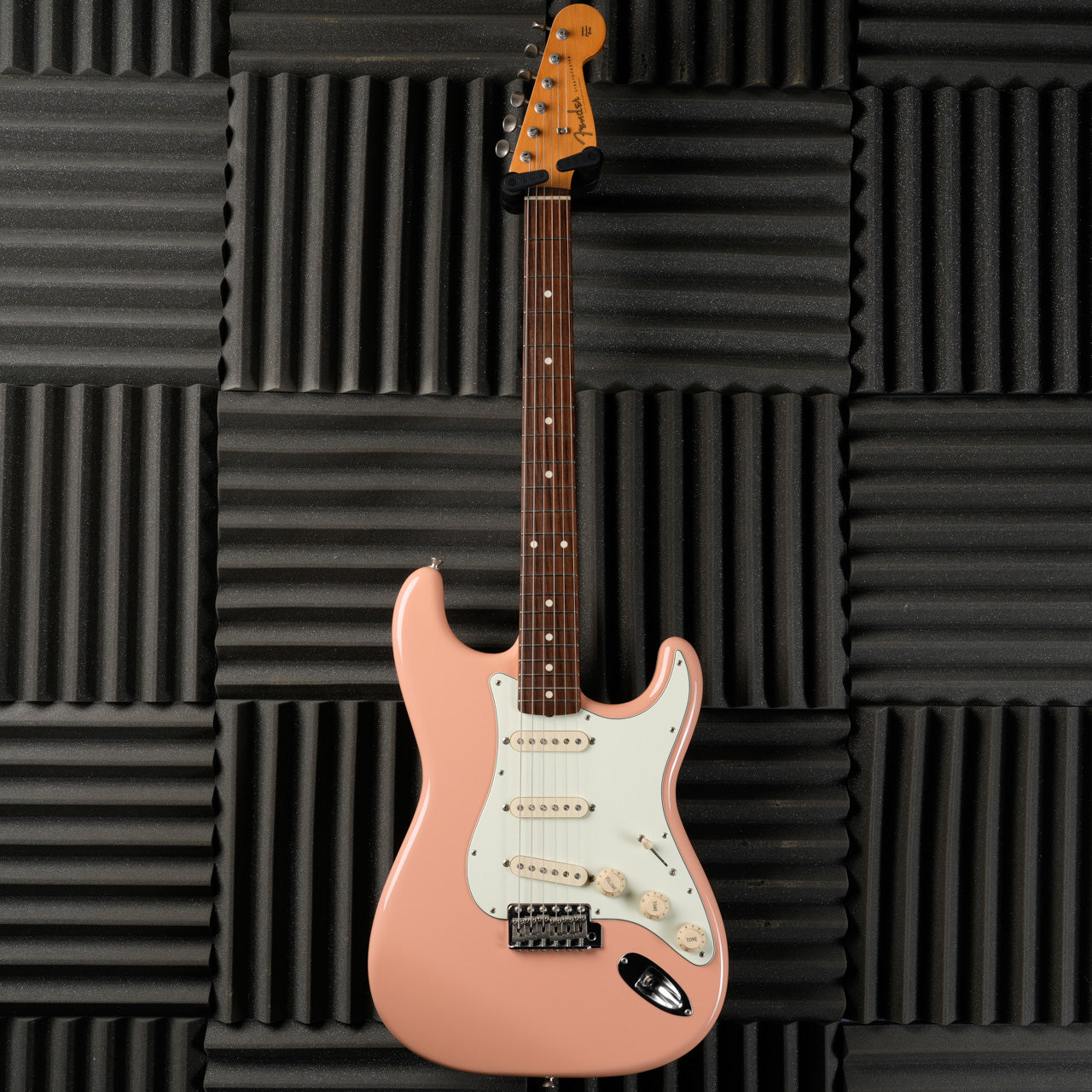 Fender MIJ Classic 60's Stratocaster Japan Exclusive 2016 - Shell Pink