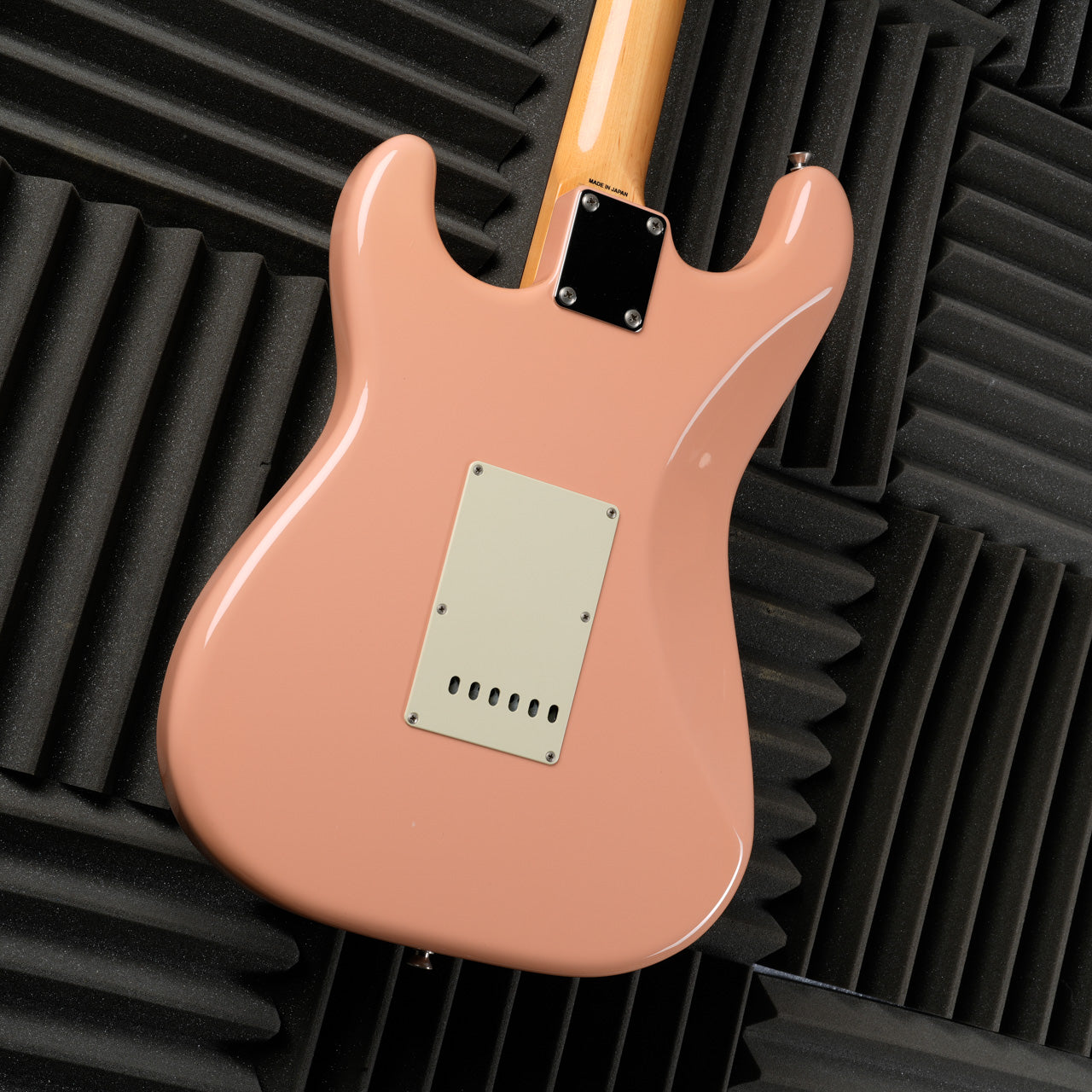 Fender MIJ Classic 60's Stratocaster Japan Exclusive 2016 - Shell Pink