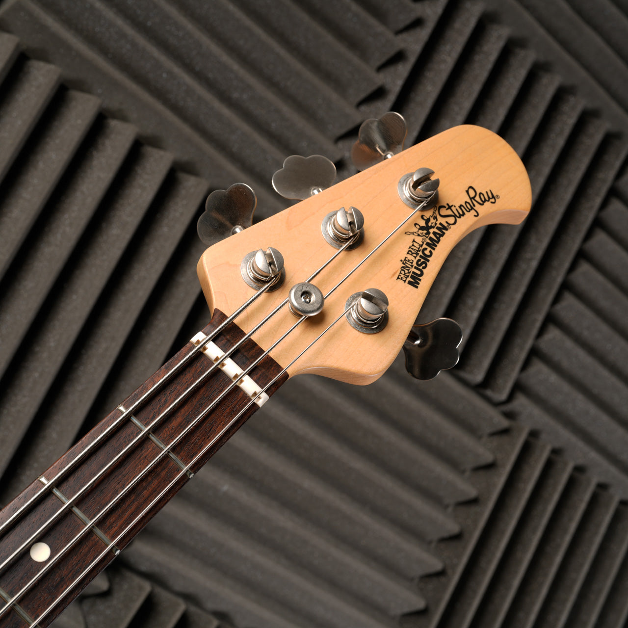 Ernie Ball Music Man StingRay 4 HH with Rosewood Fretboard 2006 - Black