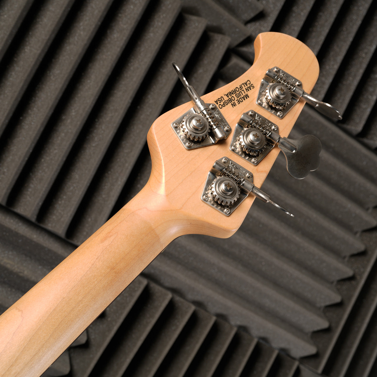 Ernie Ball Music Man StingRay 4 HH with Rosewood Fretboard 2006 - Black