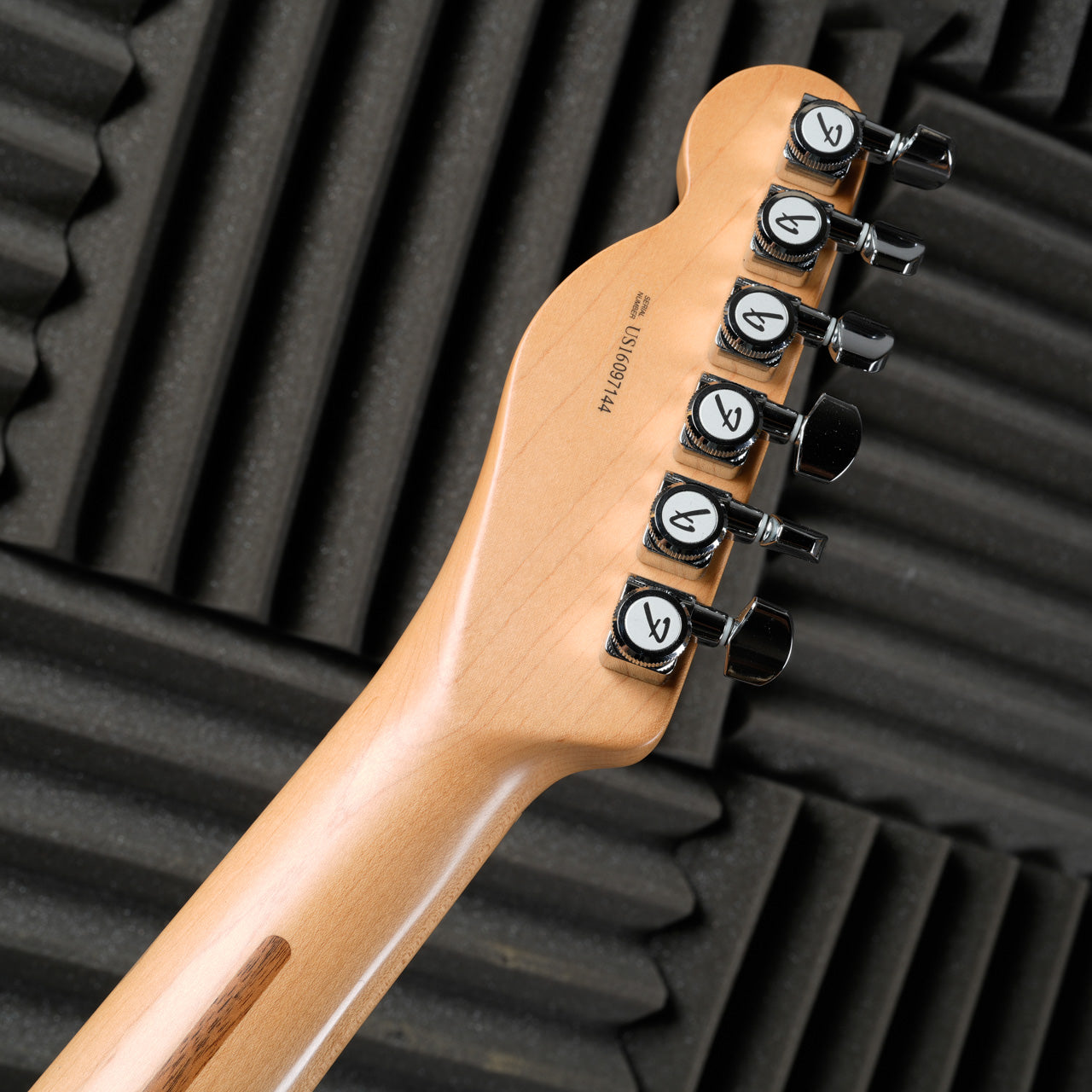 Fender American Professional Telecaster Deluxe Shawbucker with Maple Fretboard 2017 - Black