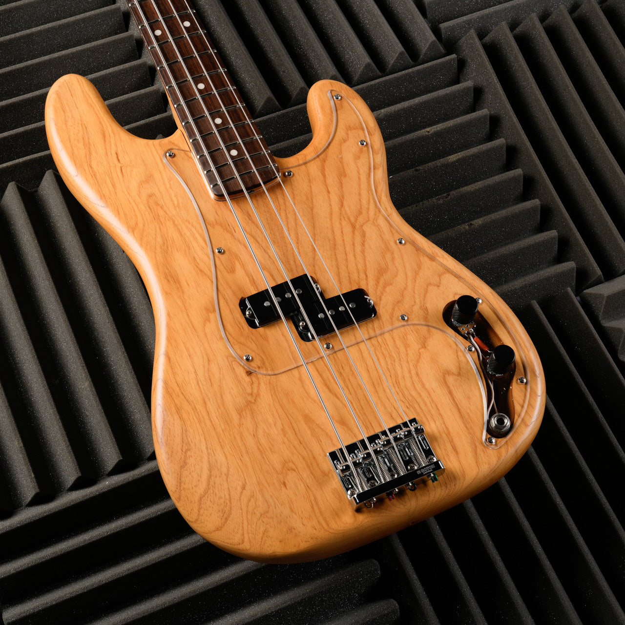 Fender PB-70 Precision Bass Reissue MIJ - Vintage Natural