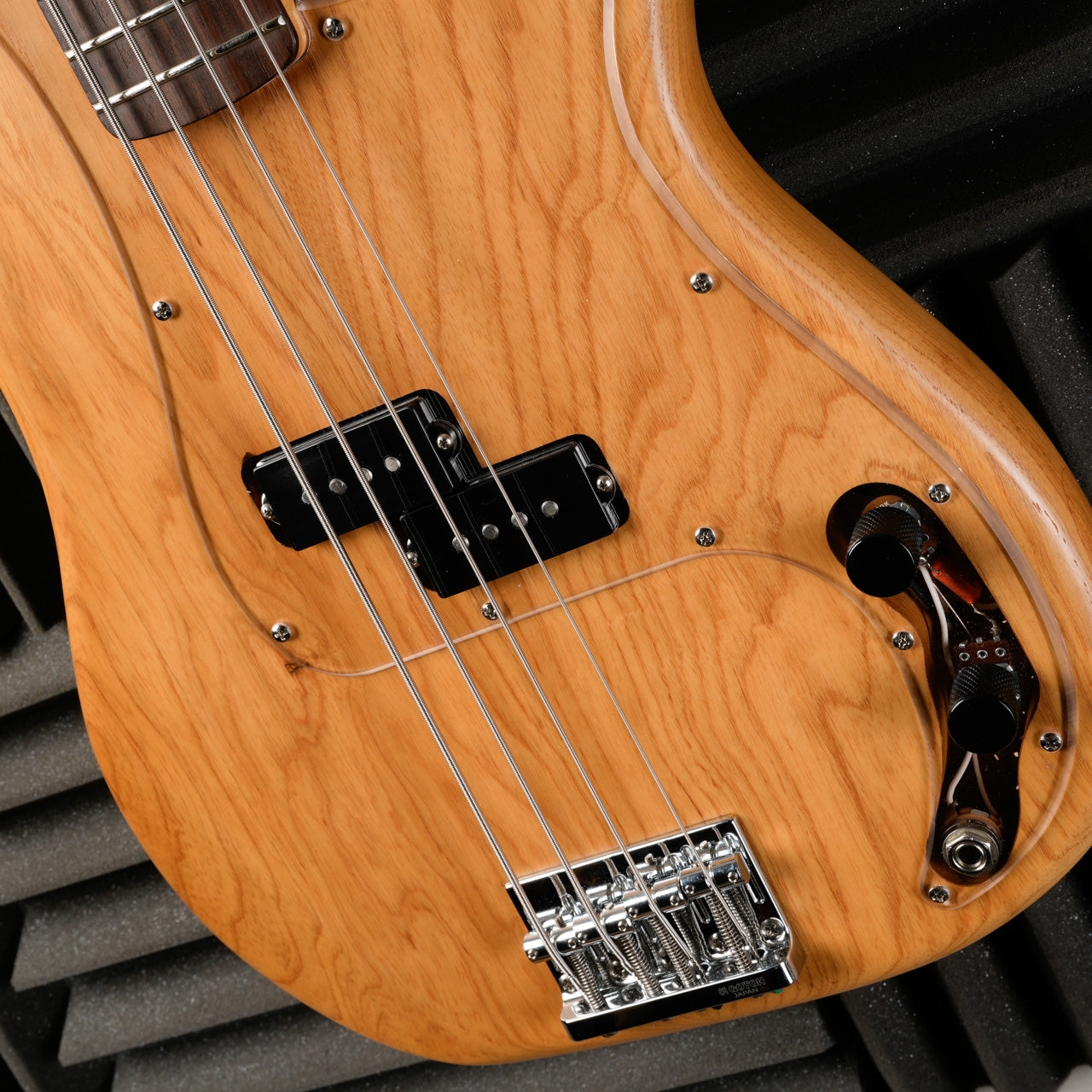 Fender PB-70 Precision Bass Reissue MIJ - Vintage Natural