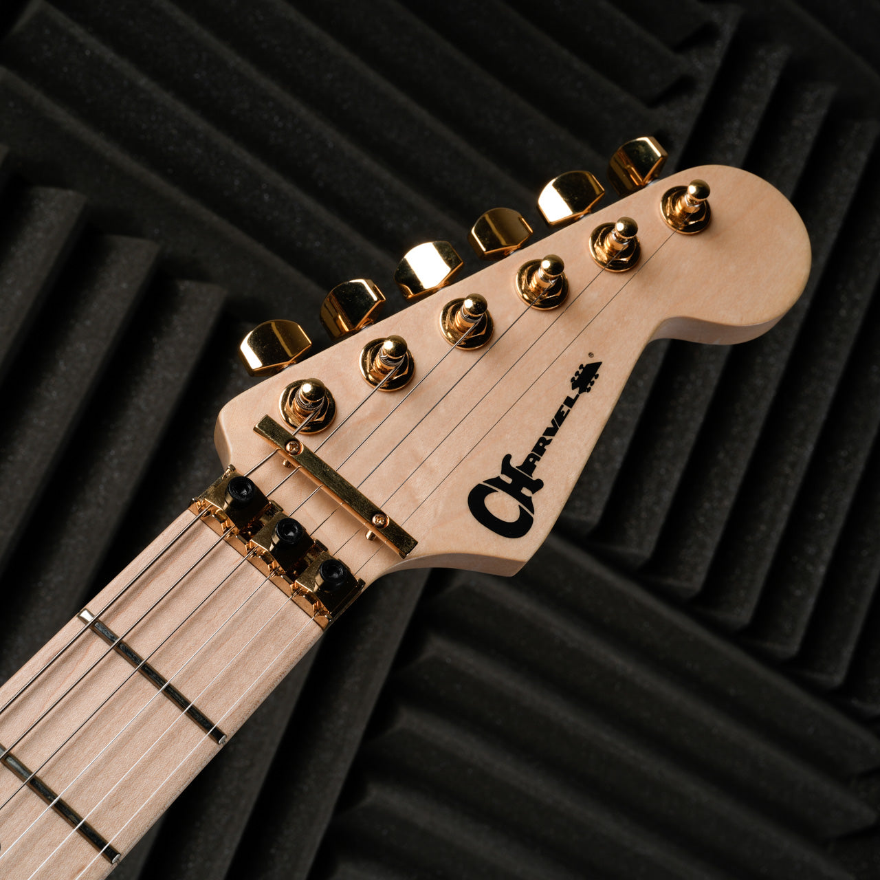 Charvel Pro-Mod So-Cal Style 1 HH FR M 2023 - Snow White / Gold Pickguard