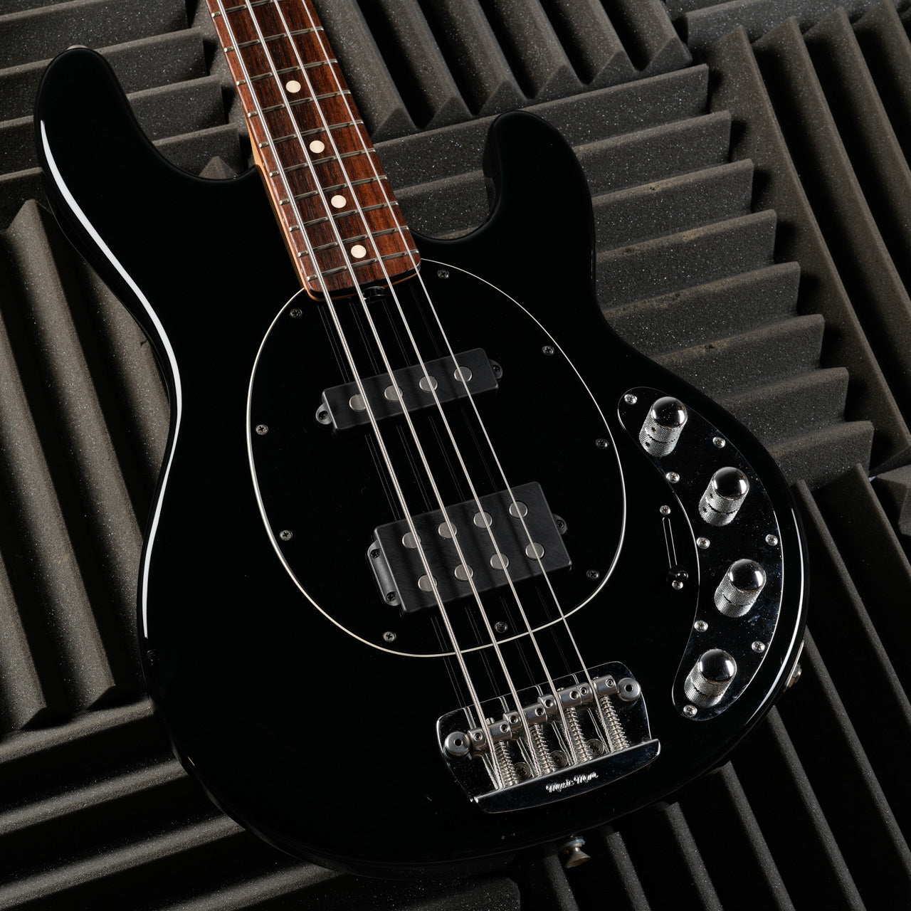 Ernie Ball Music Man StingRay 4 HS 2006 - Black