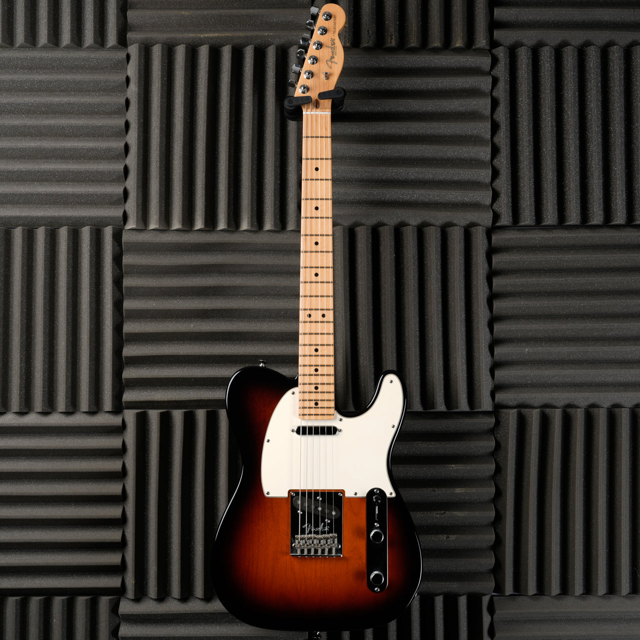 Fender American Standard Telecaster with Maple Fretboard 2012 - 3-Color Sunburst