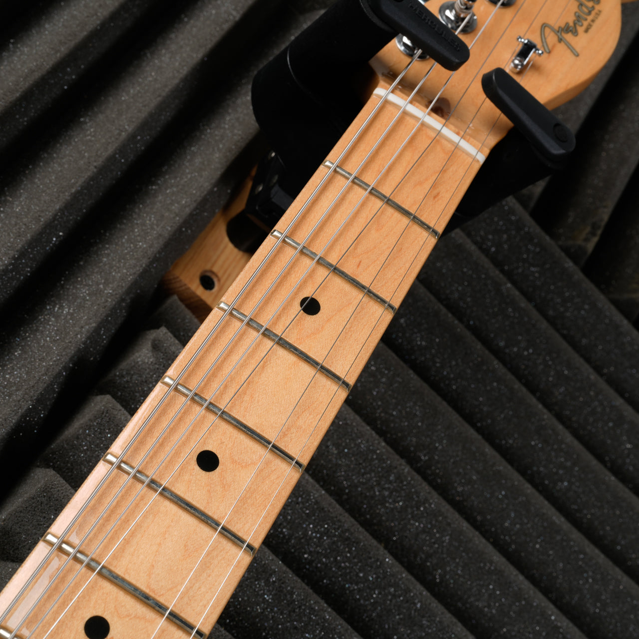 Fender American Standard Telecaster with Maple Fretboard 2012 - 3-Color Sunburst