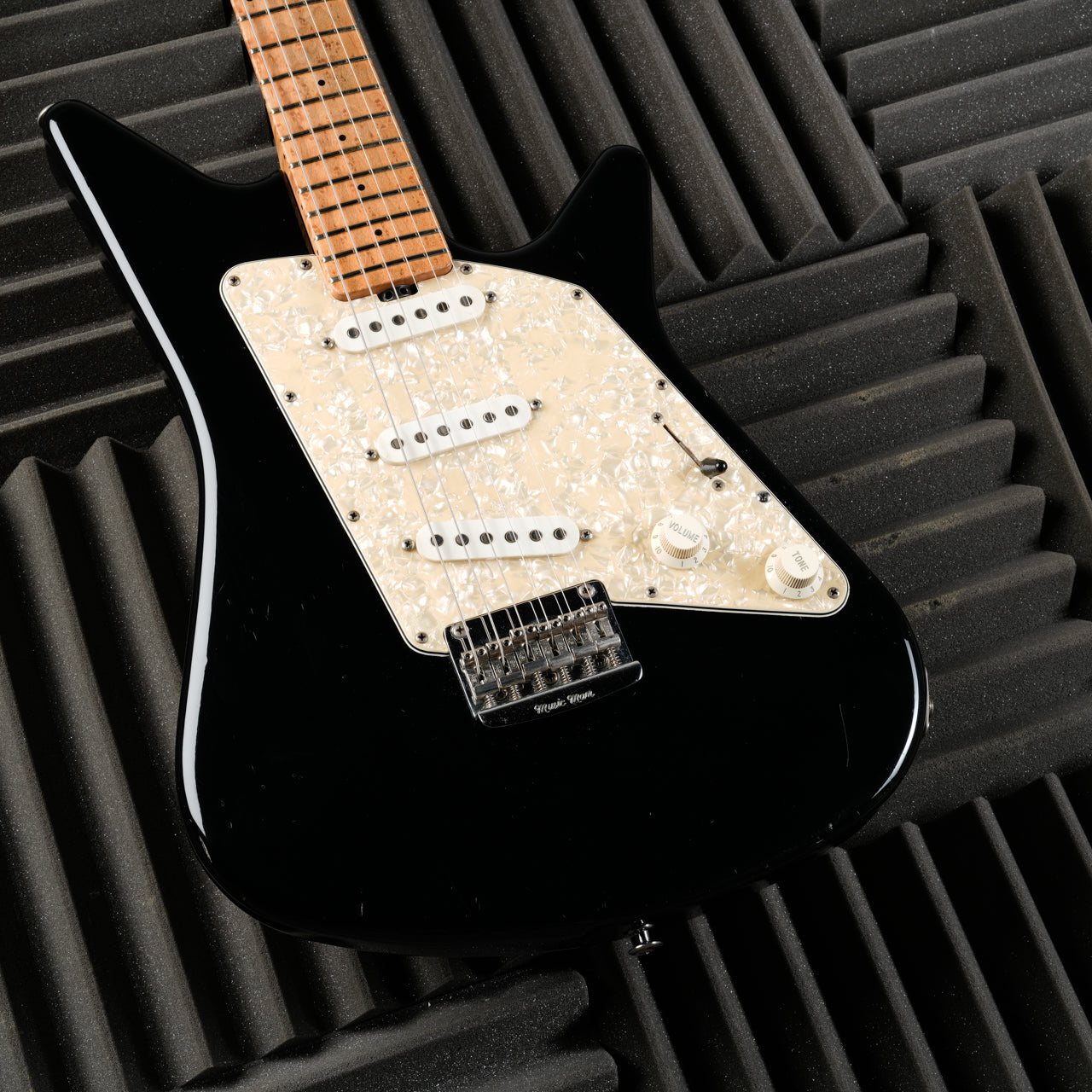 Ernie Ball Music Man Albert Lee Signature SSS HT 1996 - Black