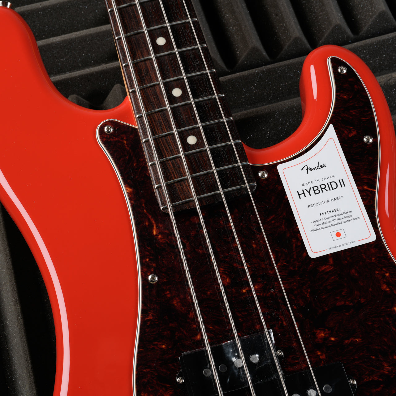 Fender MIJ Hybrid II Precision Bass with Rosewood Fretboard 2021 - Present - Modena Red