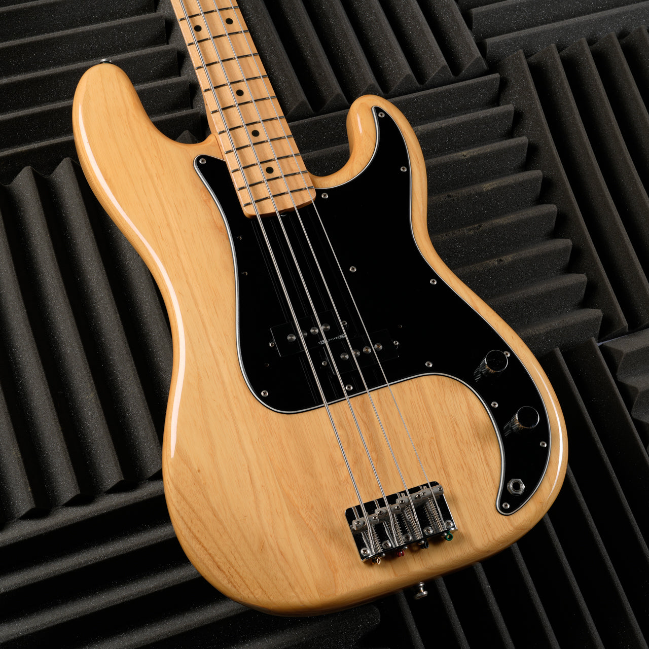 Fender PB-70 Precision Bass Reissue CIJ - 1999/2002 - Natural