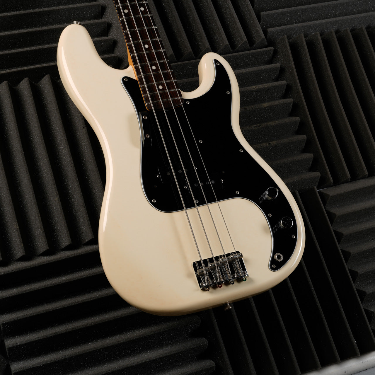 Fender PB-70 Precision Bass Reissue MIJ