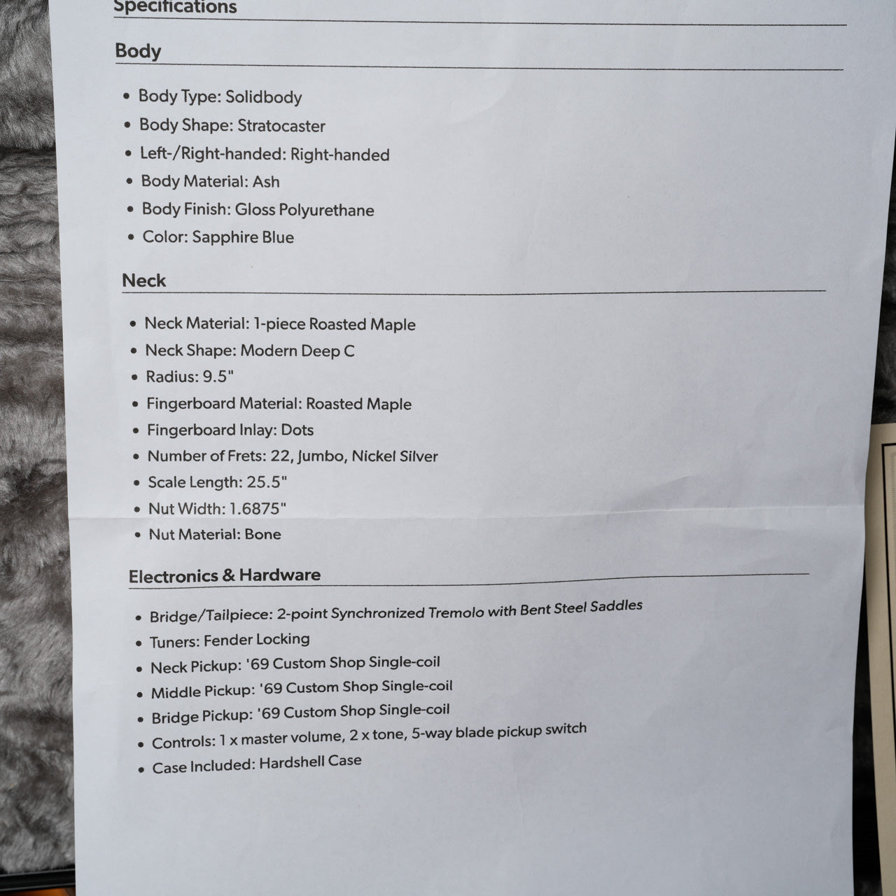 Fender Limited Edition American Professional Ash Stratocaster with Roasted Neck 2019 - Sapphire Blue Transparent