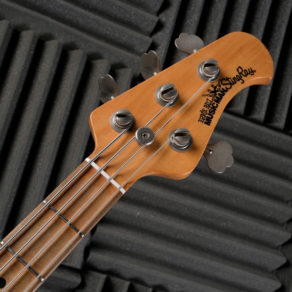 Ernie Ball Music Man StingRay 4 H with Maple Fretboard 2004 - Natural