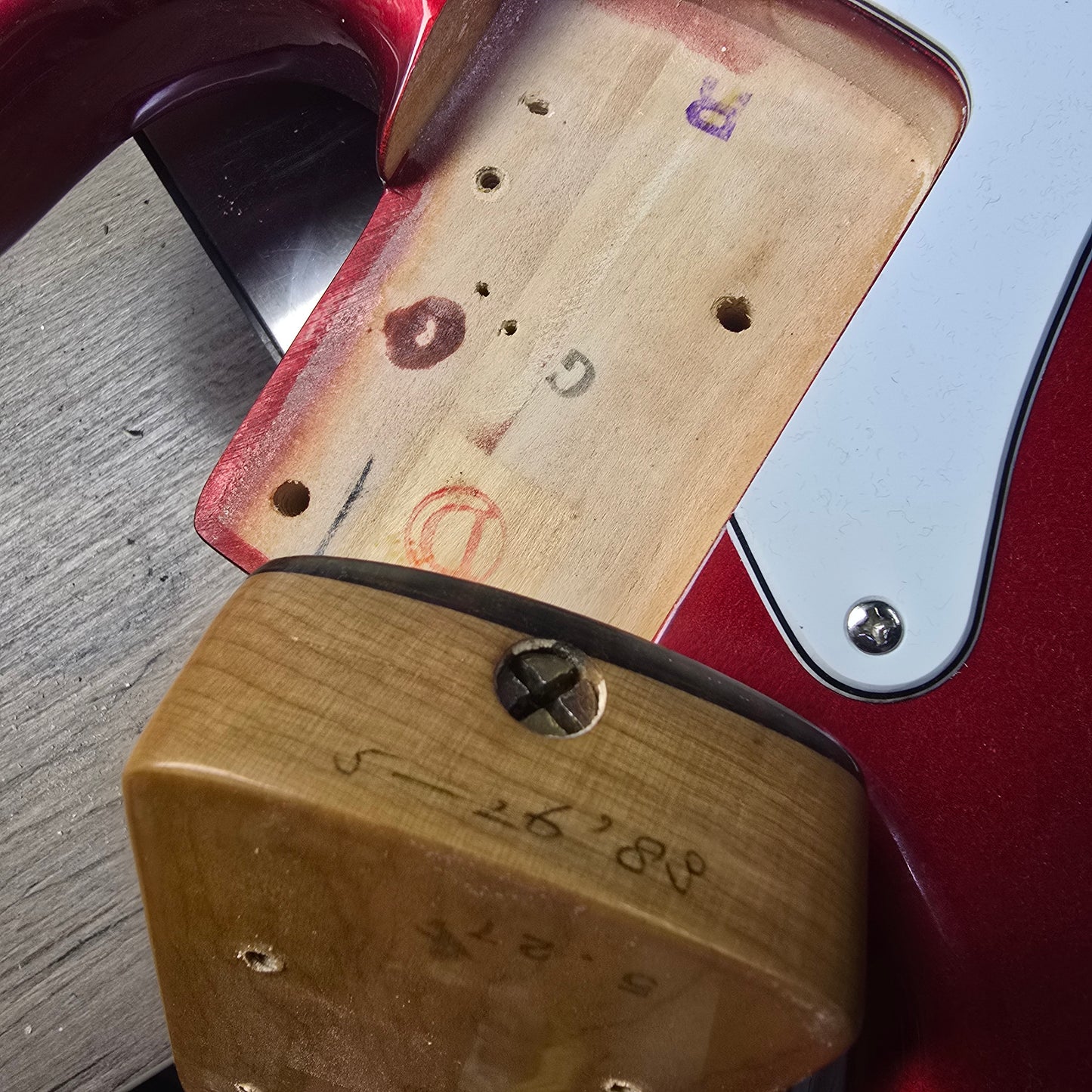 Squier SPB-50 "JV Serial" Precision Bass 60's Reissue 1983 - Candy Apple Red Second-hand – Excellent