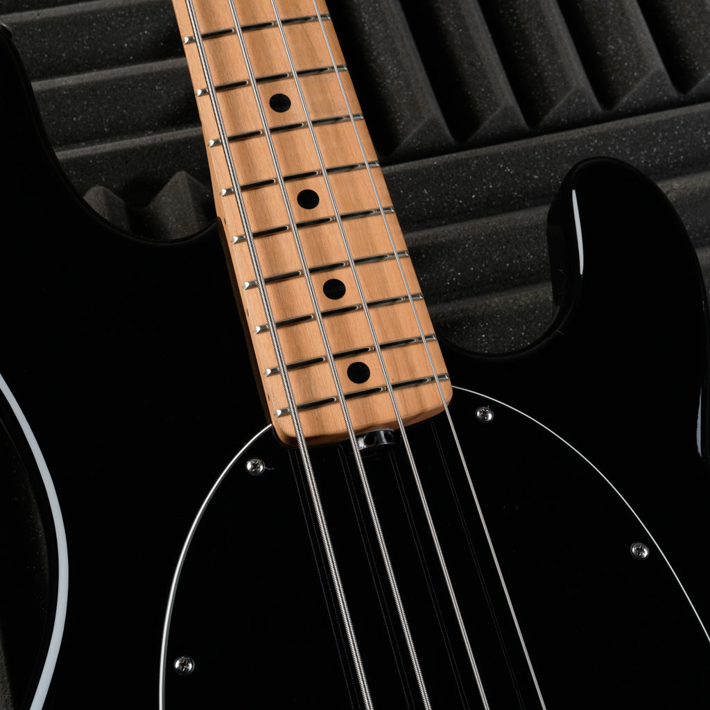 Ernie Ball Music Man StingRay 4 H with Maple Fretboard 2007 - Black