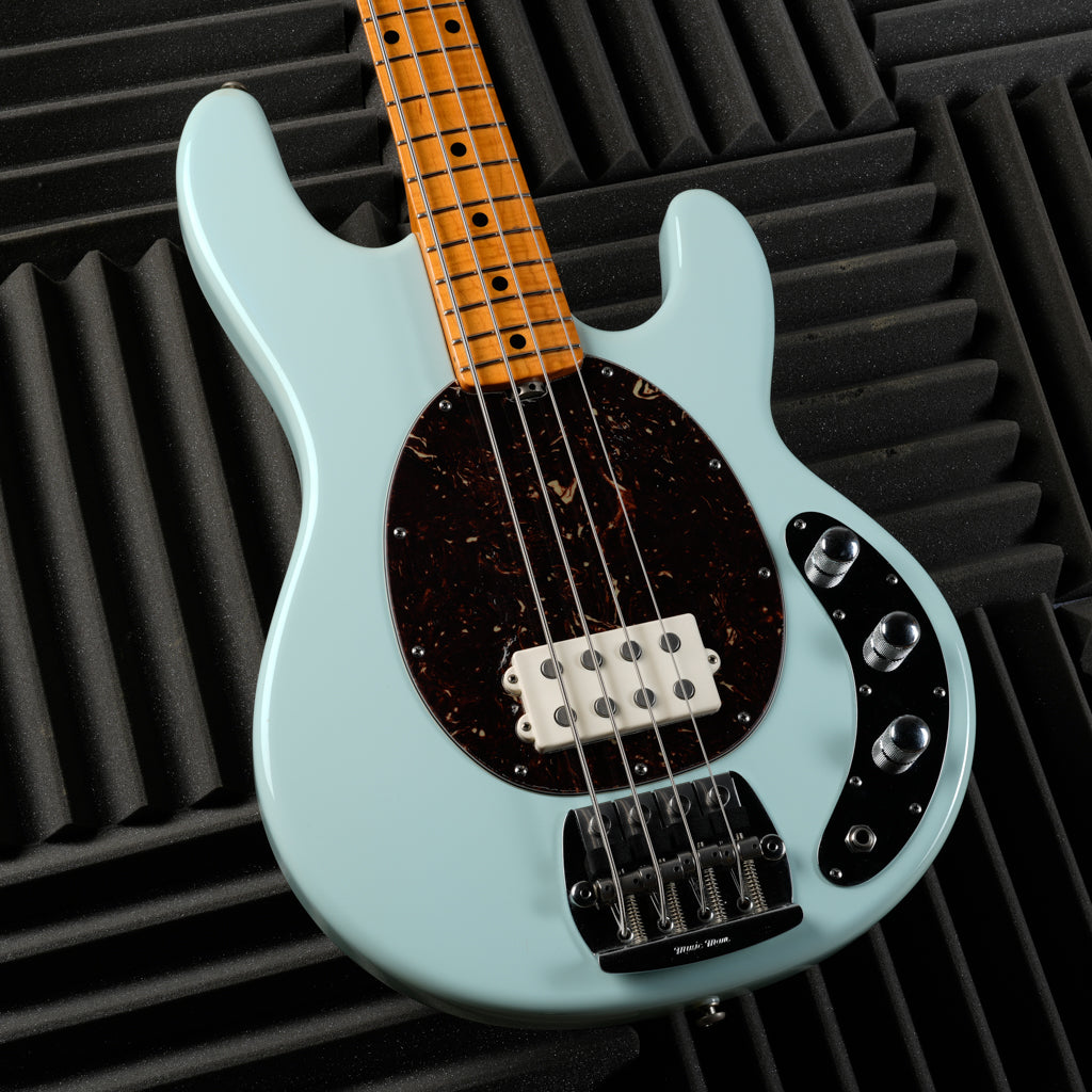 Ernie Ball Music Man Classic StingRay 4 with Maple Fretboard 2010 - Powder Blue