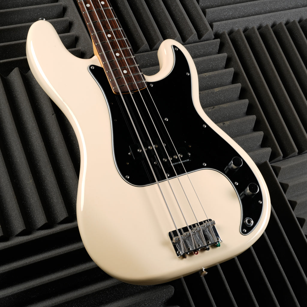 Fender PB-70 Precision Bass Reissue MIJ - 1997/2000 - Vintage White