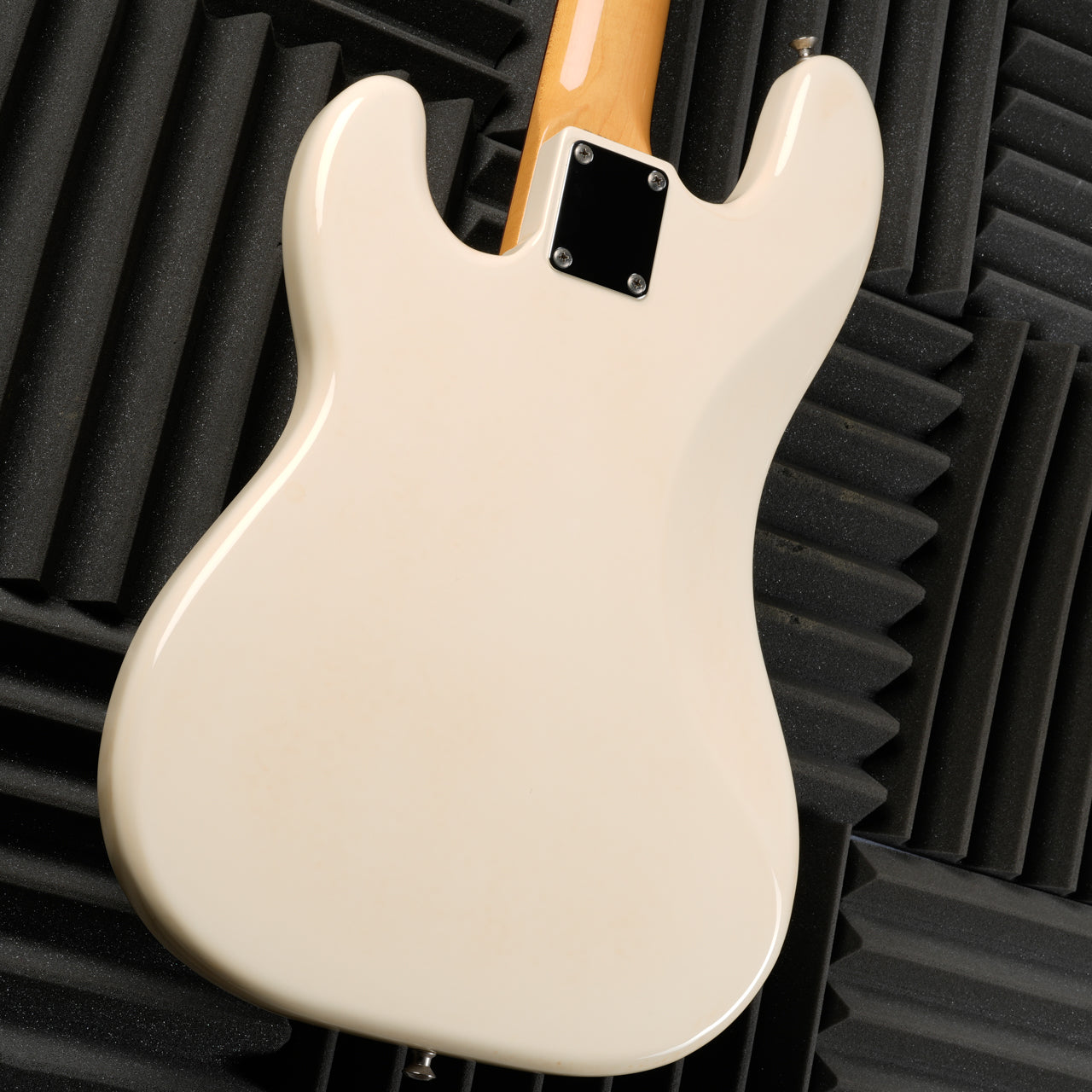 Fender PB-70 Precision Bass Reissue CIJ - 1999/2002 - Olympic White