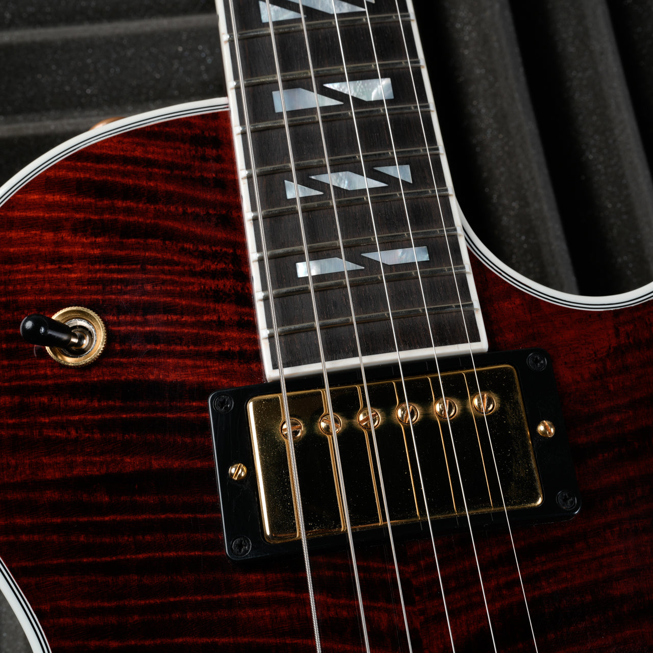 Gibson Les Paul Supreme 2023 - Dark Wine Red