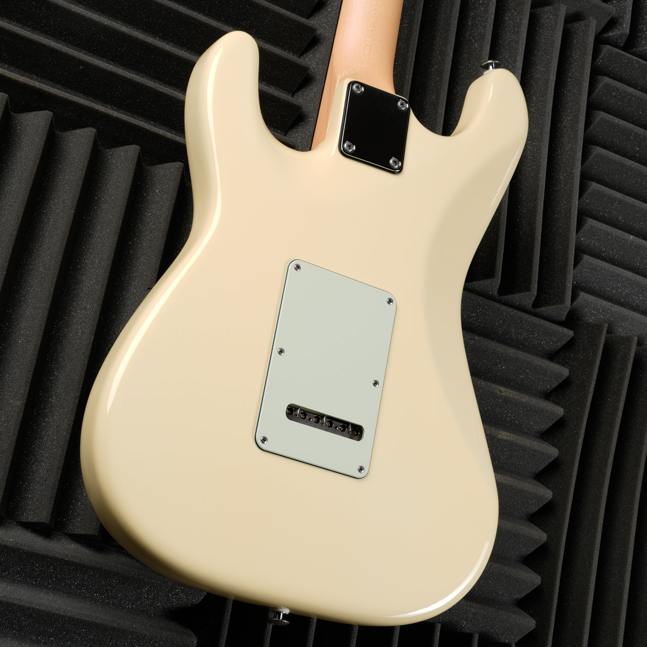 Suhr Classic S HSS with Rosewood Fretboard 2018 - Present - Vintage White