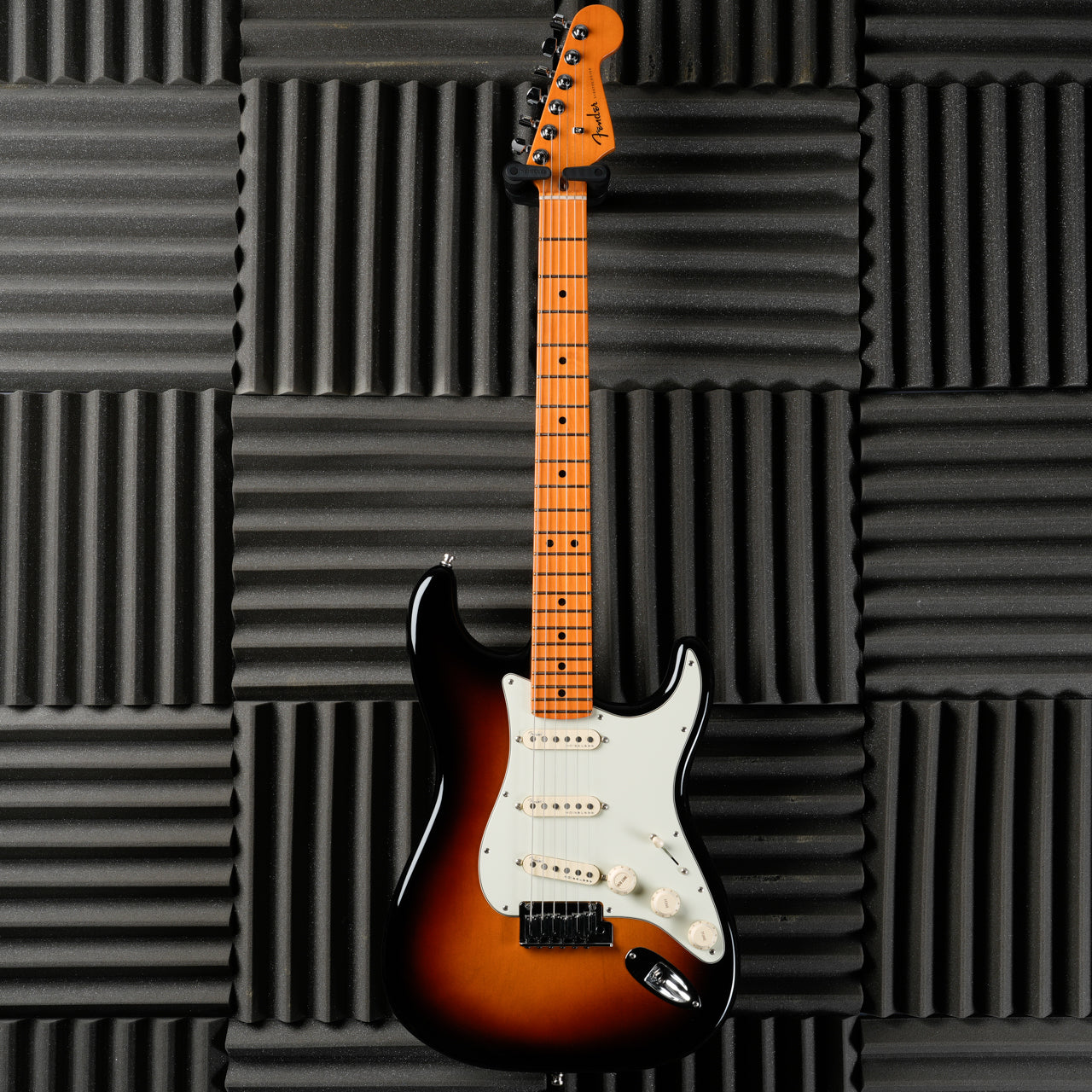 Fender American Ultra Stratocaster with Maple Fretboard 2023 - Ultraburst