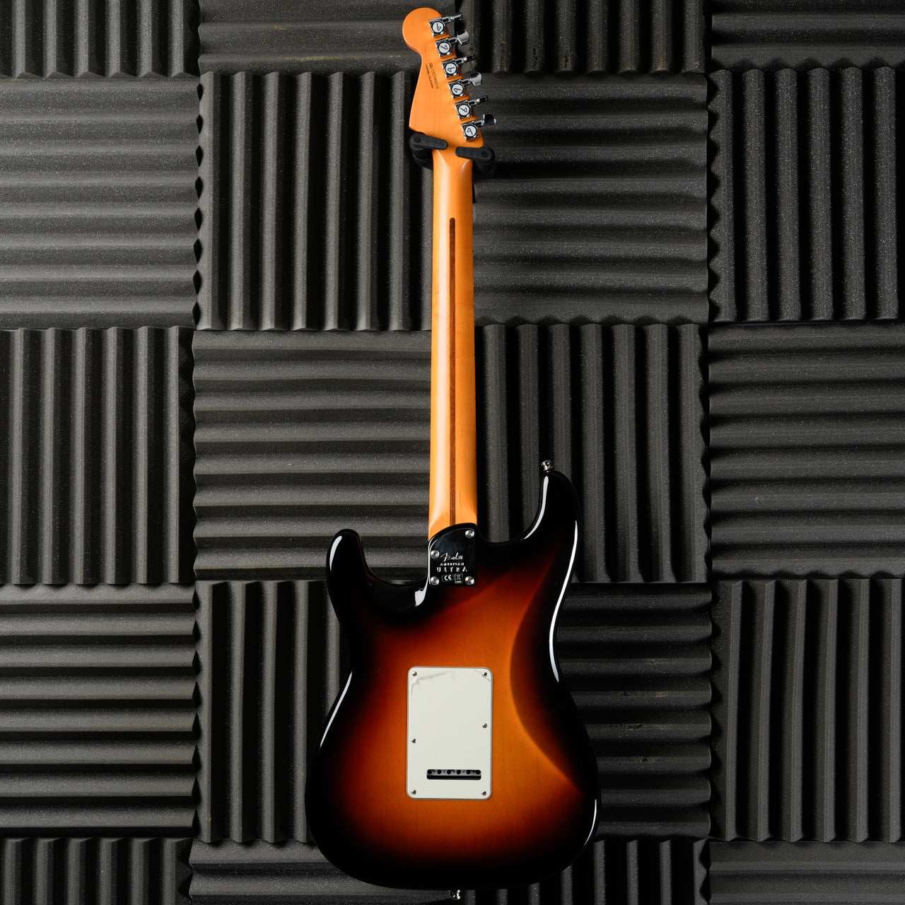 Fender American Ultra Stratocaster with Maple Fretboard 2023 - Ultraburst