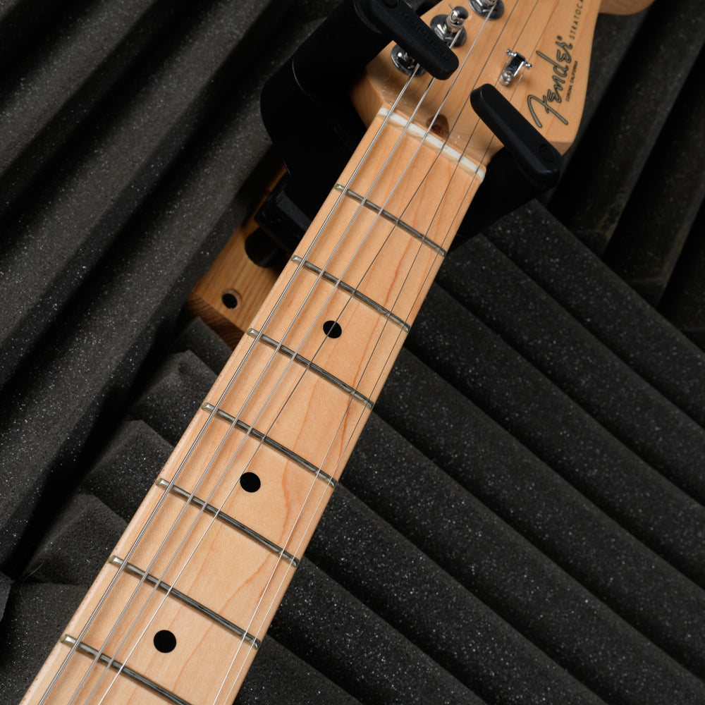 Fender American Professional Stratocaster with Maple Fretboard 2018 - Olympic White