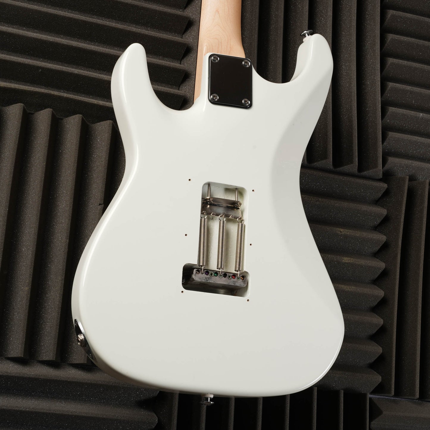 Suhr Pro Series S1 Alder Body with Rosewood Fretboard - White