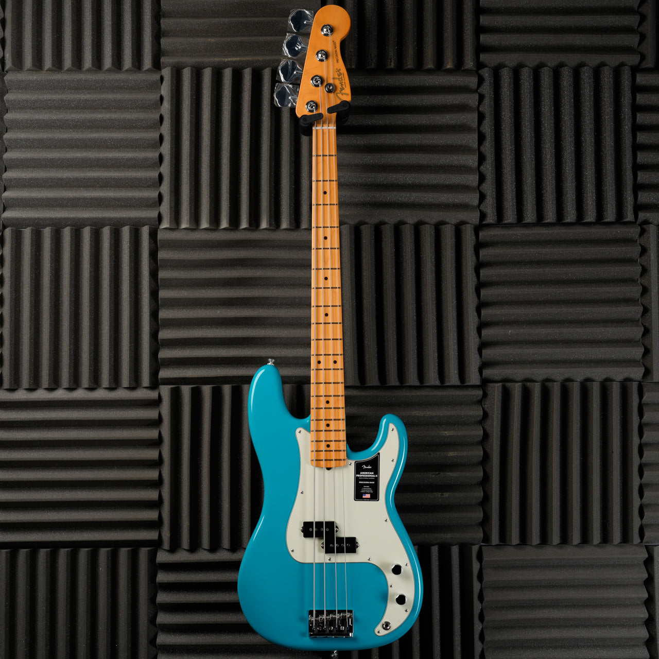 Fender American Professional II Precision Bass with Maple Fretboard 2023 - Miami Blue