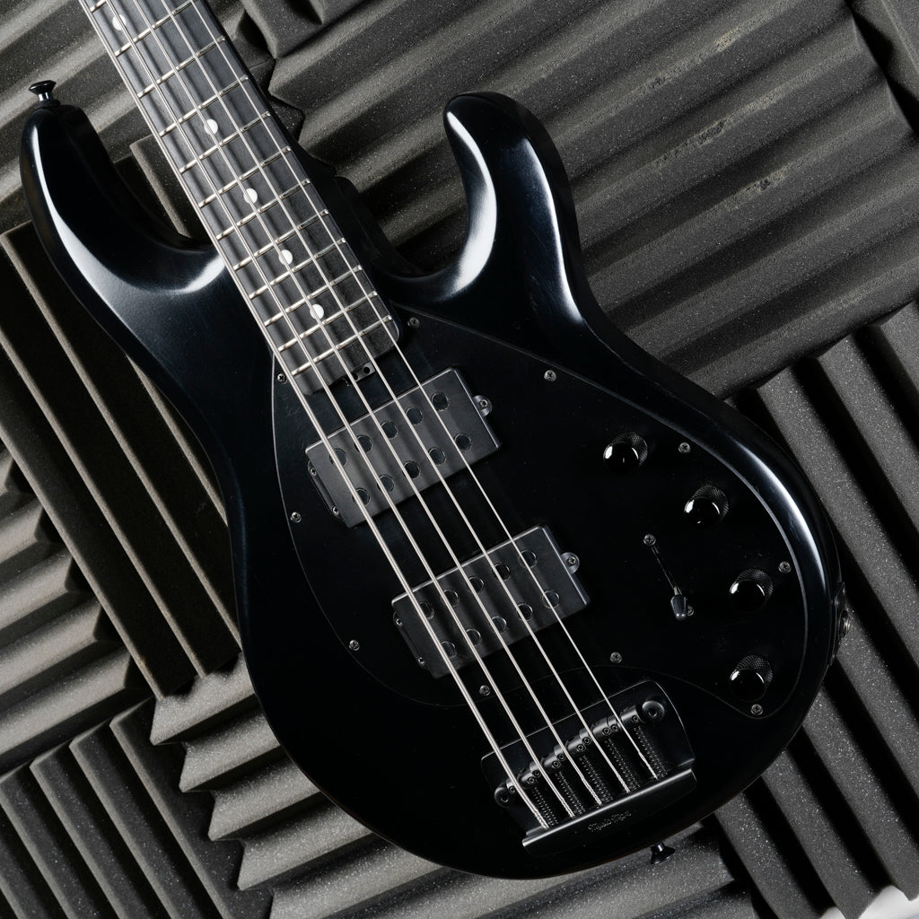 Ernie Ball Music Man StingRay 5 HH 2017 - Stealth Black