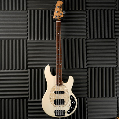 Ernie Ball Music Man StingRay 4 HS with Rosewood Fretboard 2006 - White