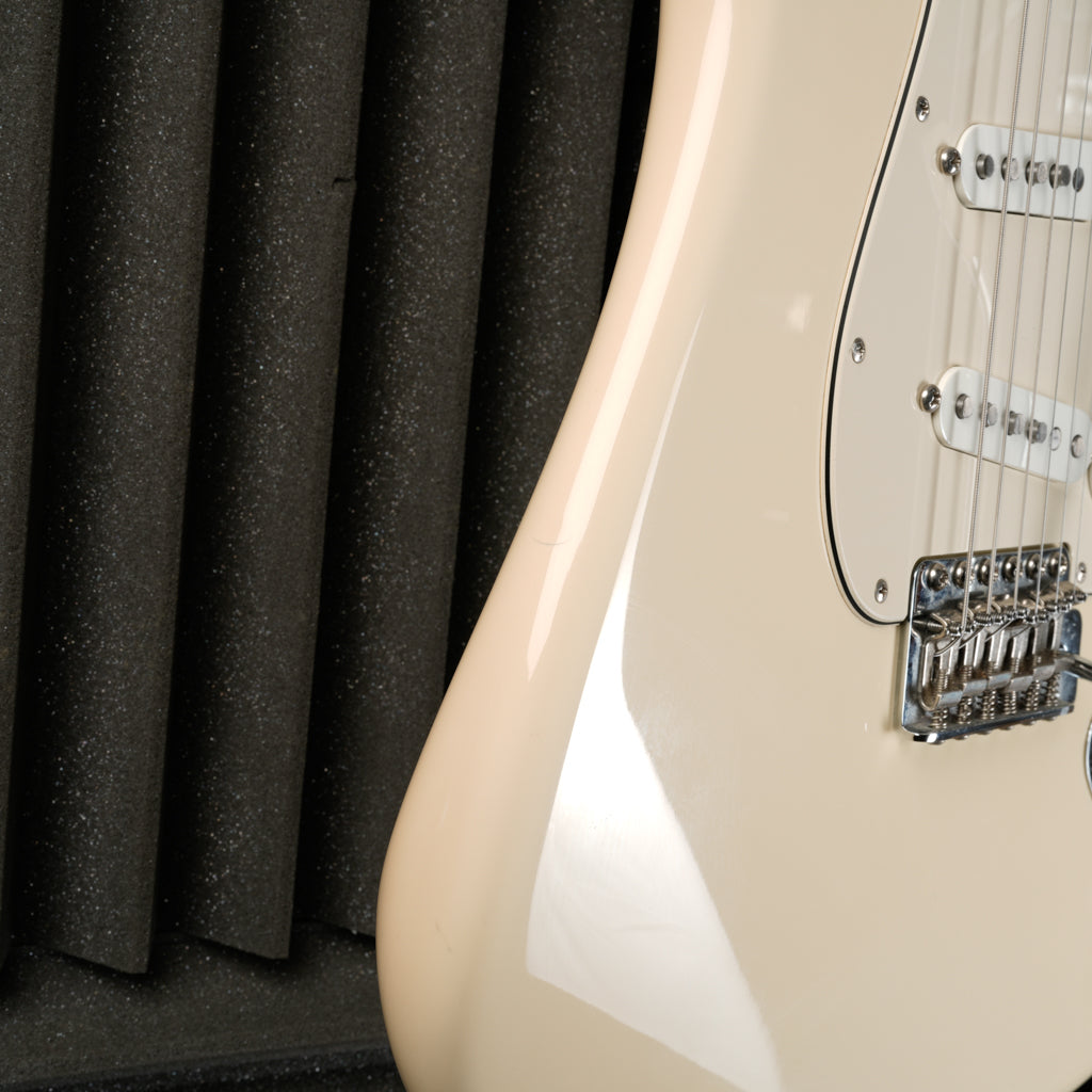 Fender American Special Stratocaster with Maple Fretboard 2017 - Olympic White