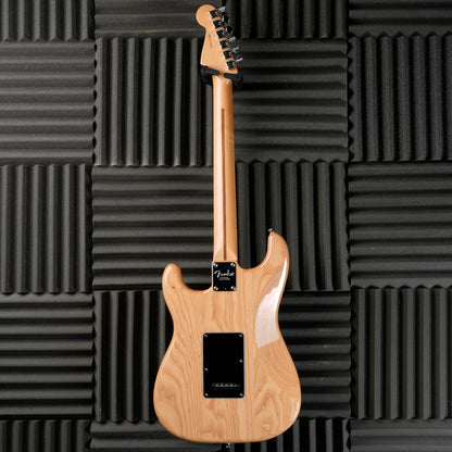 Fender American Professional Stratocaster with Maple Fretboard 2017 - Natural