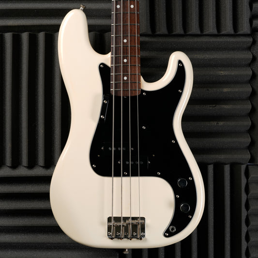 Fender PB-70 Precision Bass Reissue CIJ - 1999/2002 - Olympic White