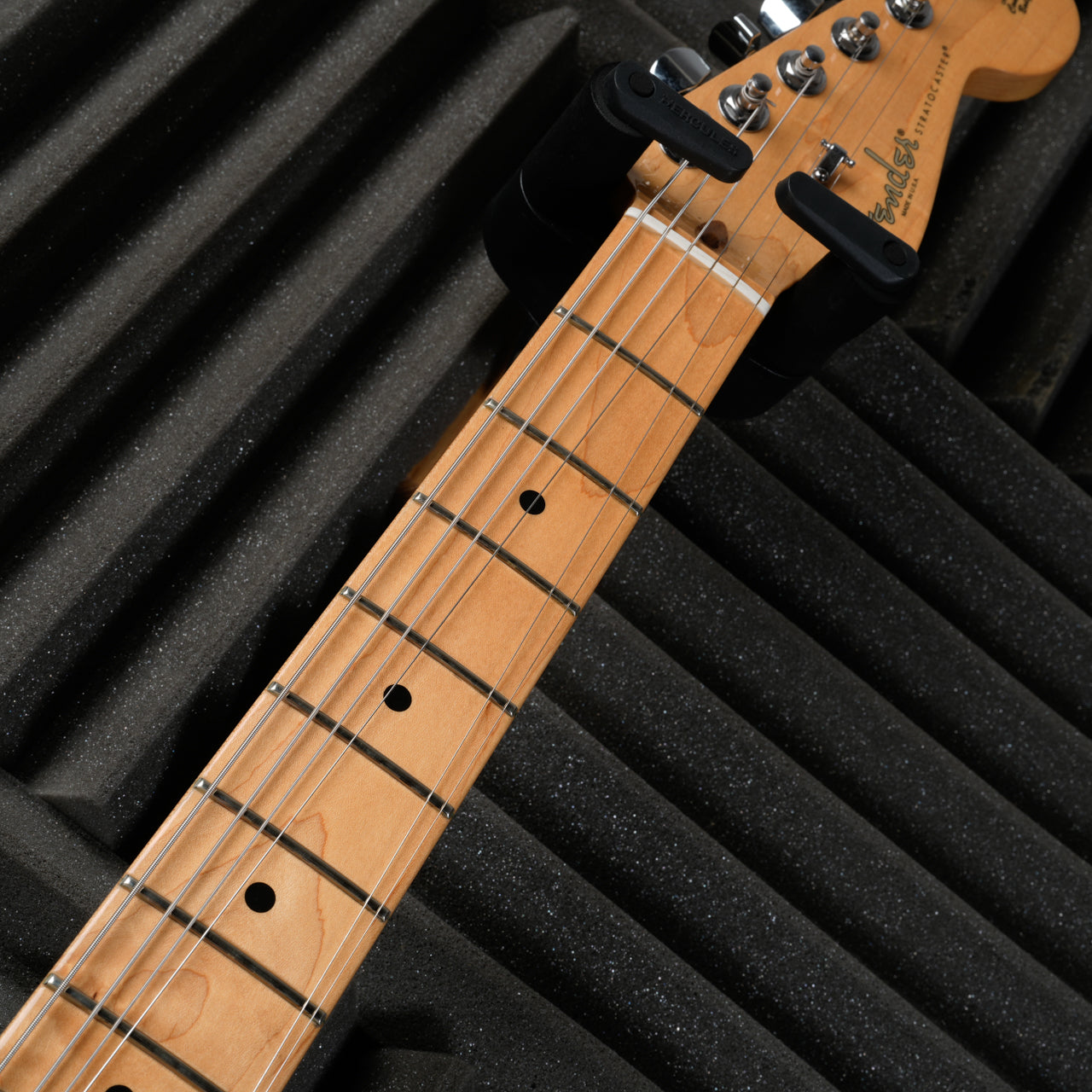 Fender American Standard Stratocaster with Maple Fretboard - 2016 - Sienna Sunburst
