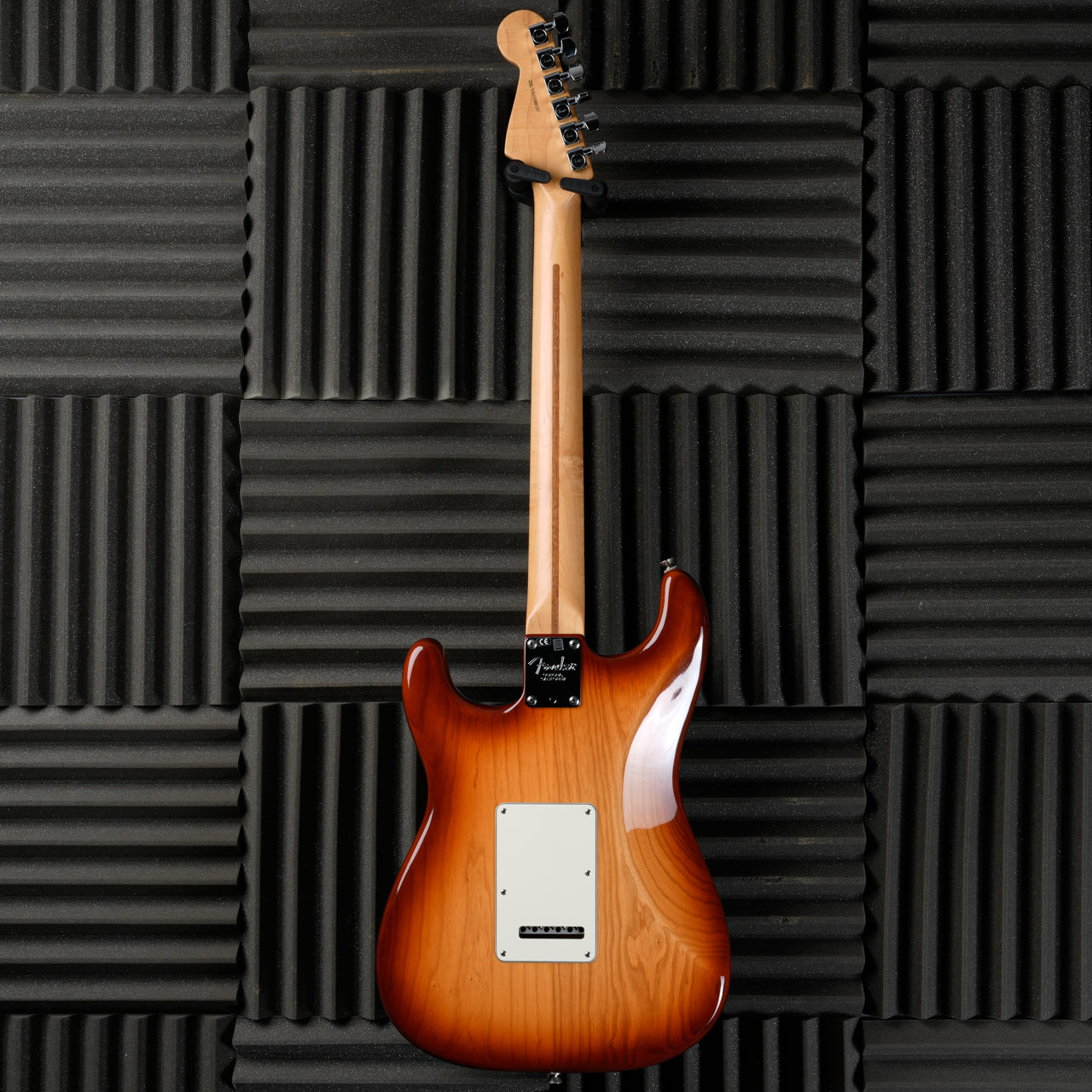 Fender American Standard Stratocaster with Maple Fretboard - 2016 - Sienna Sunburst