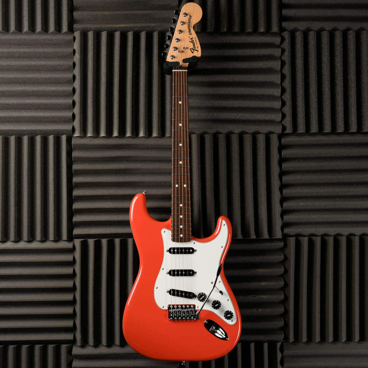 Fender MIJ Limited International Color Stratocaster 2022 - Morocco Red